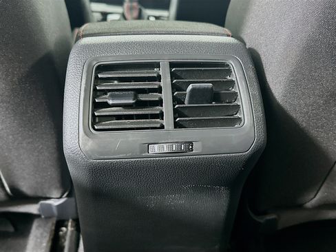Used 2021 Volkswagen Golf 4-Door FWD image 26
