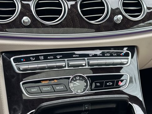 Used 2020 Mercedes-Benz E 450 4MATIC Wagon image 35