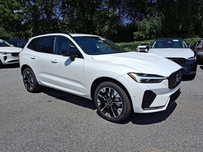 New 2026 Volvo XC60 B5 Plus w/ Climate Package
