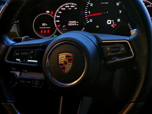 Used 2021 Porsche Panamera 4 image 69