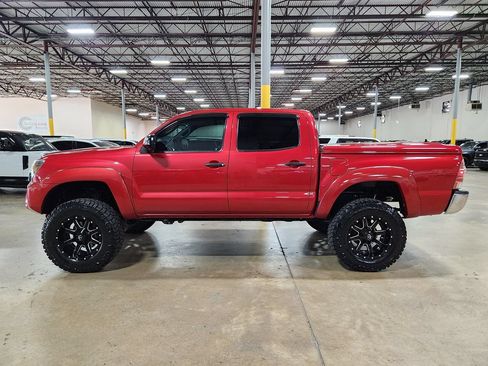 Used 2015 Toyota Tacoma 4x4 Double Cab w/ TRD Off-Road Package image 7