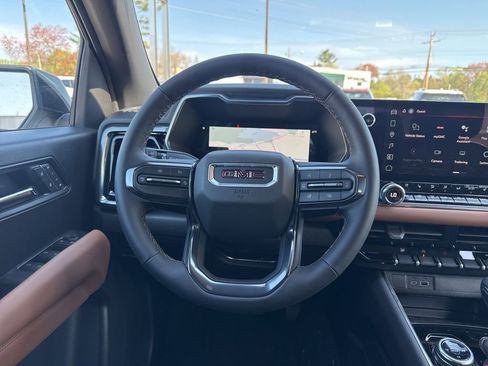 New 2026 GMC Canyon AT4 w/ Technology Plus Package AWD/4WD image 13