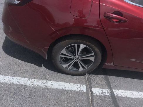 Used 2021 Nissan Sentra SV FWD image 8