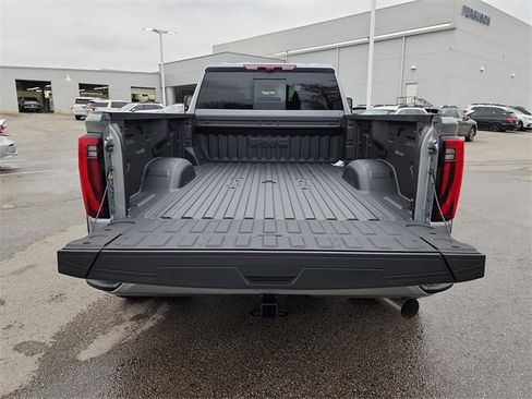 New 2026 GMC Sierra 3500 Denali w/ Denali Reserve Package image 7