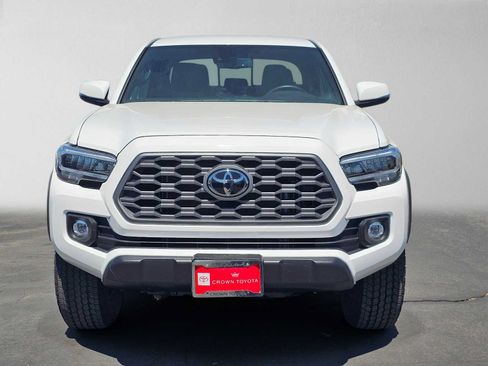Used 2023 Toyota Tacoma TRD Off-Road AWD/4WD image 8