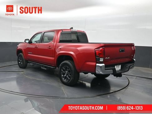 Used 2023 Toyota Tacoma SR5 AWD/4WD image 8
