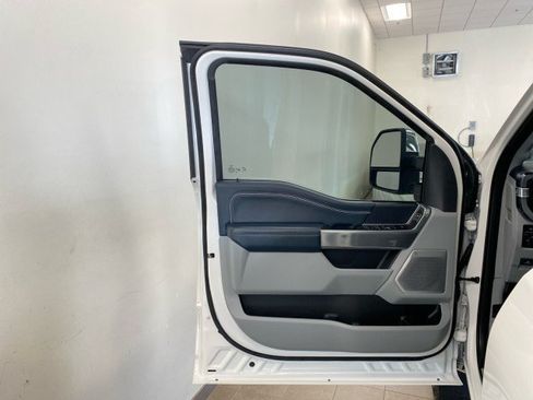Used 2024 Ford F350 Limited w/ FX4 Off-Road Package AWD/4WD image 19