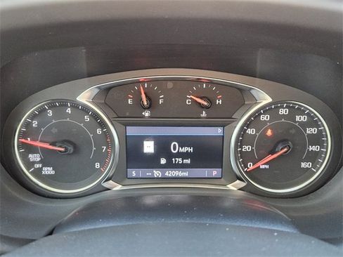 Used 2023 GMC Acadia SLT w/ Trailering Package image 24