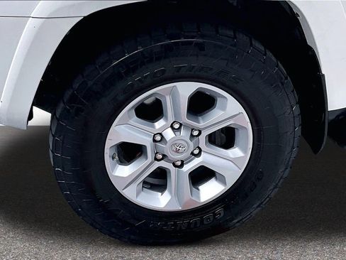 Used 2016 Toyota 4Runner SR5 Premium AWD/4WD image 30