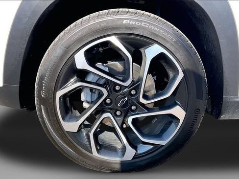 Used 2024 Chevrolet Trax RS w/ Driver Confidence Package FWD image 9