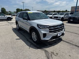 New 2026 Ford Explorer Active AWD/4WD video 3