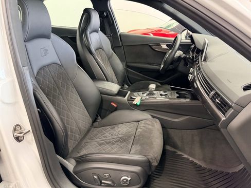 Used 2019 Audi S4 Prestige w/ Prestige Package image 64