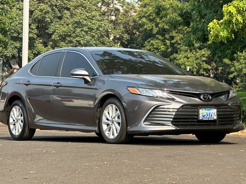 Used 2022 Toyota Camry LE w/ Cold Weather Package FWD image 9