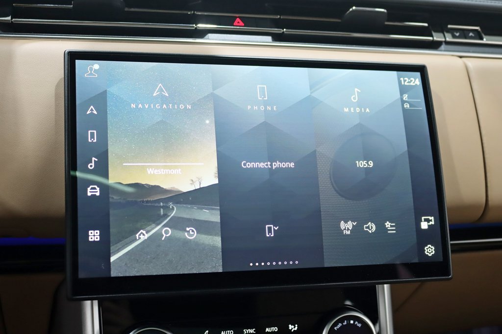 Used 2023 Land Rover Range Rover SE AWD/4WD image 17