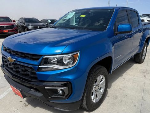 Used 2022 Chevrolet Colorado LT w/ LT Convenience Package RWD image 3