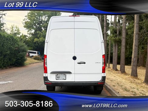 Used 2019 Mercedes-Benz Sprinter 144 w/ Premium Plus Package image 11