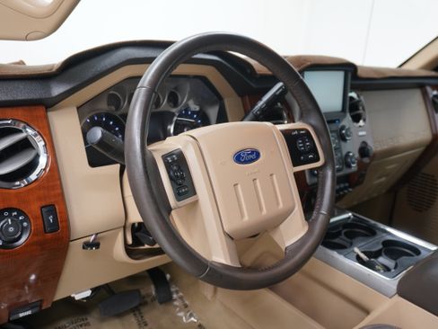 Used 2015 Ford F250 King Ranch w/ FX4 Off-Road Package AWD/4WD image 13