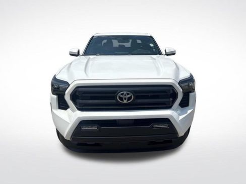 Used 2025 Toyota Tacoma SR5 RWD image 2