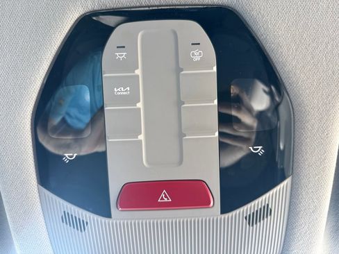 Used 2025 Kia K4 FWD image 36