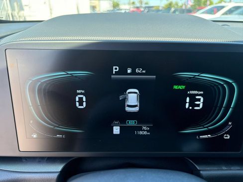 Used 2026 Kia Niro LX FWD image 38