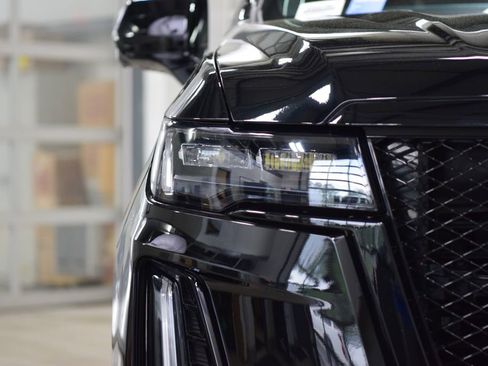 Used 2023 Cadillac Escalade V AWD/4WD image 12