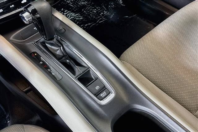 Used 2018 Honda HR-V EX image 15