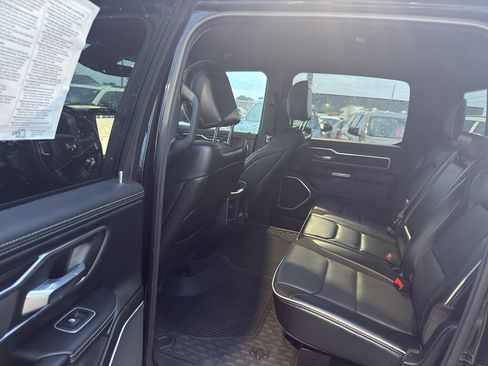 Used 2023 RAM 1500 Laramie AWD/4WD image 31