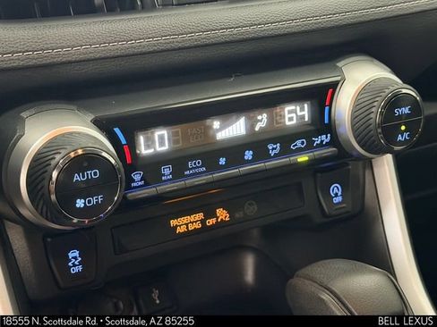 Used 2021 Toyota RAV4 XLE FWD image 28