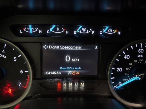 Used 2019 Ford Expedition XLT image 15