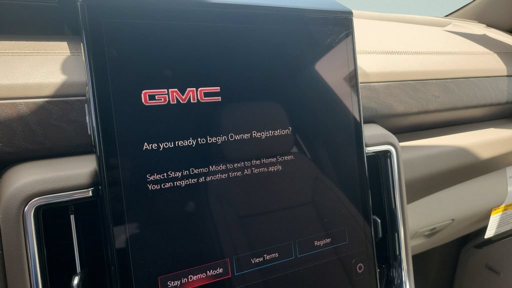 New 2026 GMC Yukon Denali w/ Denali Reserve Package AWD/4WD image 19