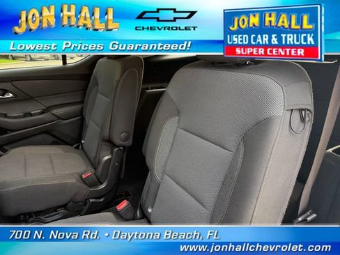 Used 2020 Chevrolet Traverse LT FWD image 18