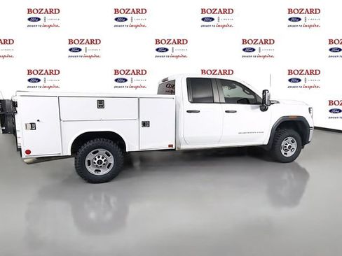 Used 2024 GMC Sierra 2500 Pro w/ Convenience Package AWD/4WD image 9