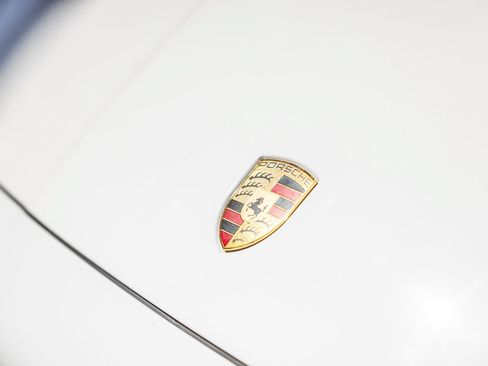 Certified 2024 Porsche Cayenne AWD/4WD image 20