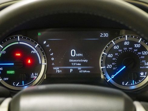 Used 2024 Toyota Highlander XLE AWD/4WD image 45