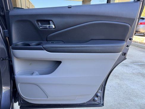 Used 2020 Honda Pilot EX-L image 24