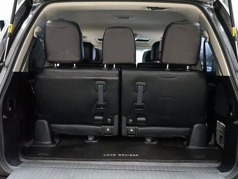 Used 2013 Toyota Land Cruiser image 59