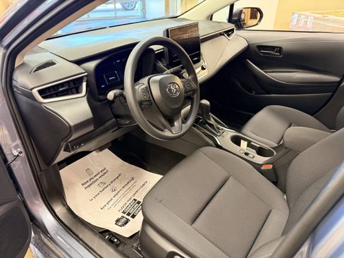 Used 2026 Toyota Corolla LE w/ LE Premium Package FWD image 6