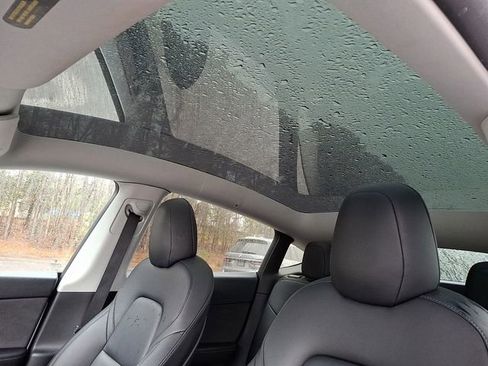 Used 2022 Tesla Model Y Performance image 18