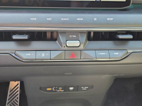 New 2026 Kia EV9 GT-Line AWD/4WD image 17