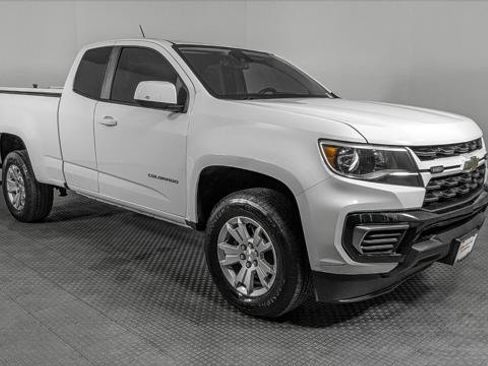 Used 2022 Chevrolet Colorado LT w/ Fleet Safety Package RWD image 11