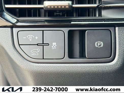 New 2026 Kia Sportage EX FWD image 32