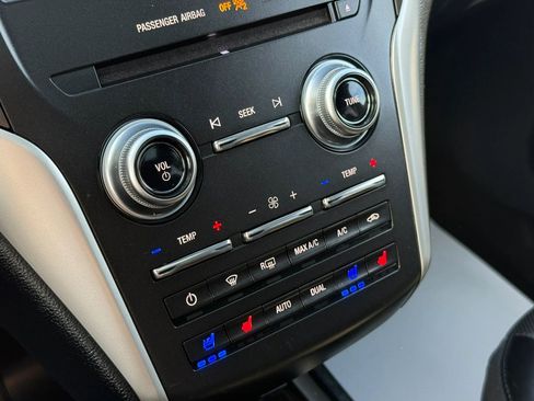 Used 2018 Lincoln MKC Reserve w/ Lincoln MKC Climate Package AWD/4WD image 40