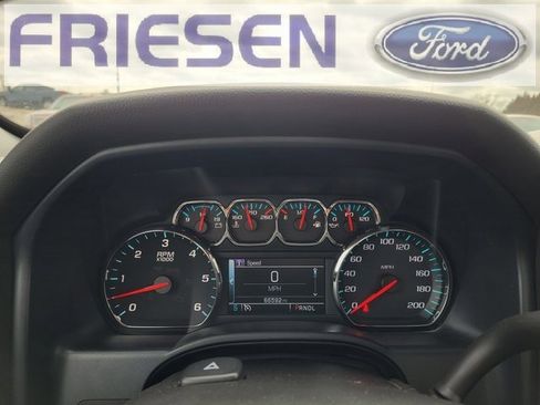 Used 2018 Chevrolet Silverado 1500 LT image 22