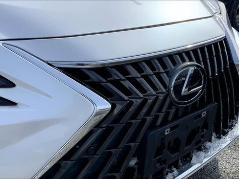 Used 2022 Lexus ES 350 w/ Premium Package image 30