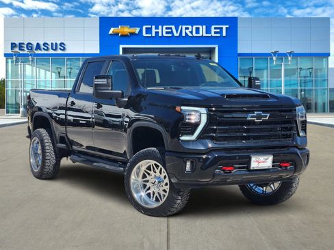 New 2026 Chevrolet Silverado 2500 LT w/ Trail Boss Package AWD/4WD image 1