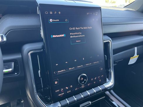 New 2026 GMC Yukon XL Denali w/ Sun & Power Step Package AWD/4WD image 17
