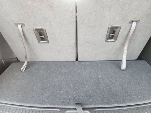 Used 2023 GMC Acadia SLE w/ Driver Convenience Package image 36