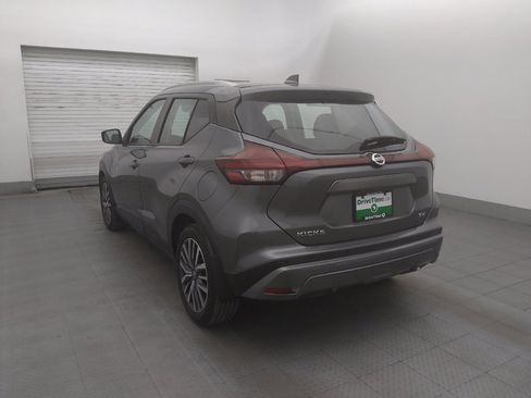 Used 2021 Nissan Kicks SV FWD image 5