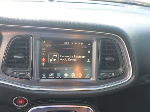 Used 2016 Dodge Challenger SRT w/ Technology Group RWD image 18