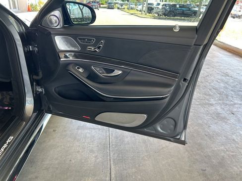 Used 2019 Mercedes-Benz S 63 AMG S 4MATIC Sedan image 30